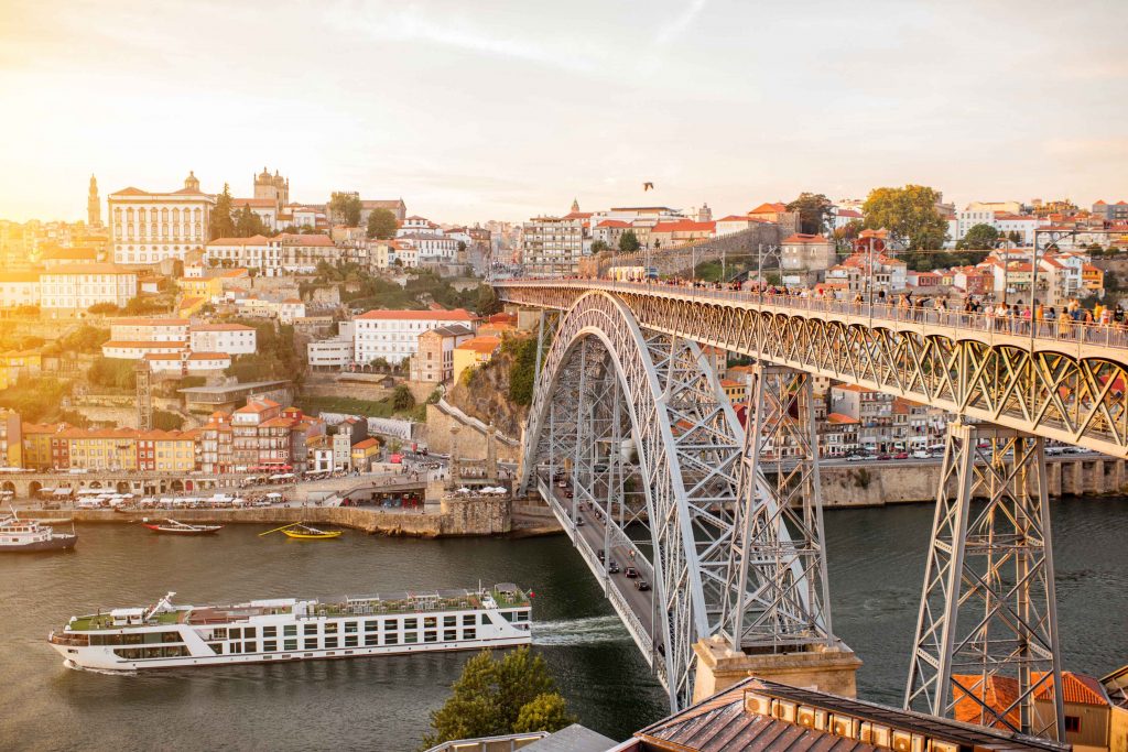 Porto to Porto City Hotels Transfer